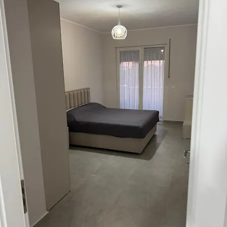 Apartment Gray & White Escape -