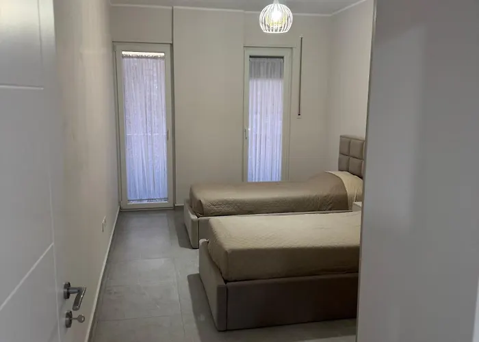 Gray & White Escape - Apartment *